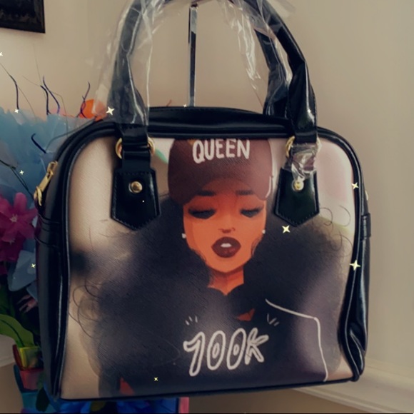 Bags Large Crossbody Top Handle With Strap 10k Queen Image On Both
